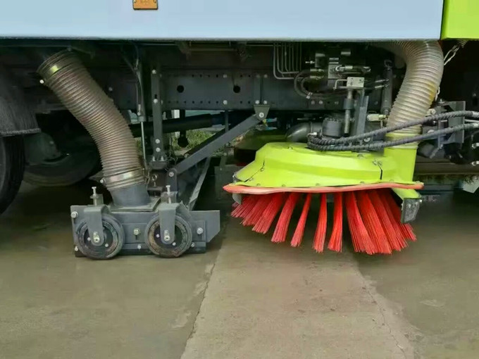 程力天锦扫路车 (4).jpg